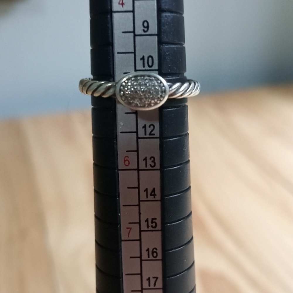 David Yurman Silver Twisted Ring with Pave Accents Size 5 - Picture 3 of 8